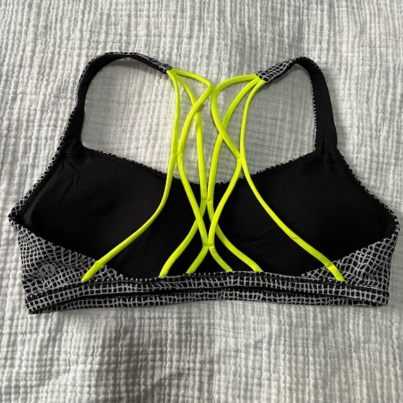 Lulu free to be sports bra - Picture 4 of 6